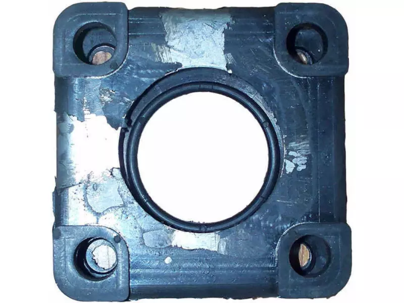 TRANSMISSION MOUNTING